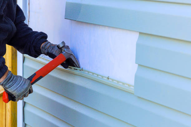 Best Storm Damage Siding Repair  in Le Center, MN